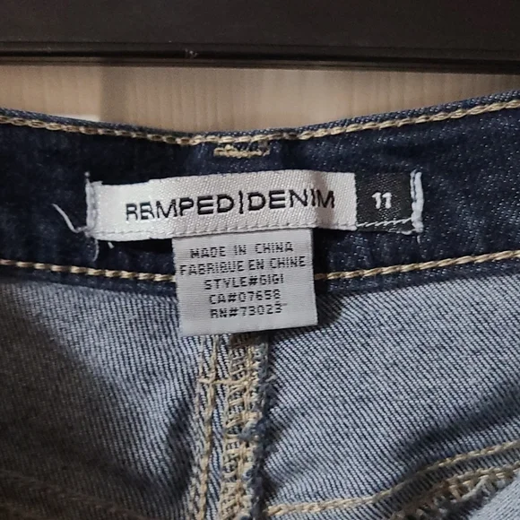 Jeans - Picture 3 of 3